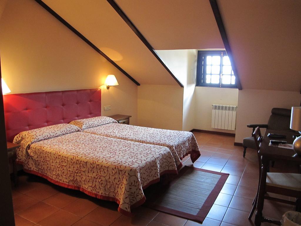 Pazo De Mendoza Hotel Baiona Luaran gambar