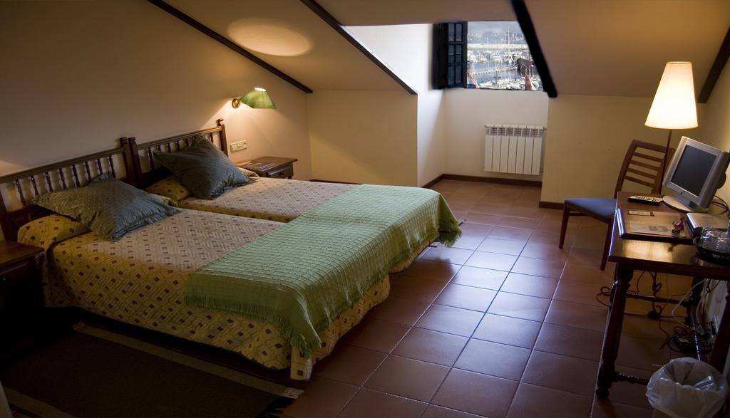 Pazo De Mendoza Hotel Baiona Bilik gambar